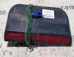 Фонарь задний доп (стоп сигнал) для Audi 100 C3 (1982—1988)  запчасти бу