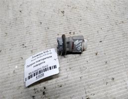 Патрон повторителя поворота для Nissan Almera N16 рестайлинг (2002—2006)  запчасти бу