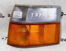 Указатель поворота левый желтый для Toyota Hiace H100 (1989—2004)  запчасти бу