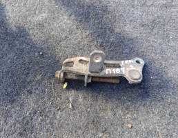 Натяжитель ремня (планка, болт) генератора для Peugeot 107 I рестайлинг (2009—2012)  запчасти бу