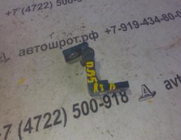 Петля двери задней верхняя правая для VOLKSWAGEN Passat B5 (1996—2001)  запчасти бу