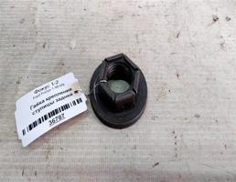 Гайка крепления ступицы задней для Ford Focus I (1998—2004)  запчасти бу