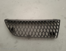 Решетка радиатора для Mitsubishi Lancer IX (2000—2007)  запчасти бу