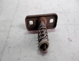 Направляющая замка капота для BMW 5 серия E28 (1981—1988)  запчасти бу