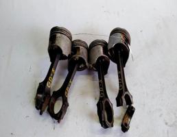 Поршень с шатуном км-т для Mazda 626 GD (1987—1996)  запчасти бу