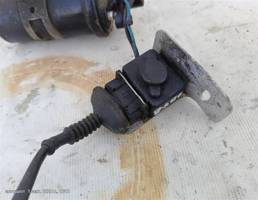 Коммутатор для Audi 80 B4 (1991—1996)  запчасти бу