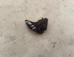 Фиксатор упора капота для Land Rover Defender I рестайлинг (2007—2016)  запчасти бу