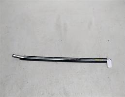 Молдинг стекла двери задней левой для Audi 100 C3 (1982—1988)  запчасти бу