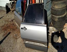 Дверь задняя правая для Audi 100 C3 (1982—1988)  запчасти бу