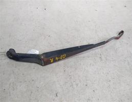 Поводок стеклоочистителя передний правый для Mazda 626 GD (1987—1996)  запчасти бу