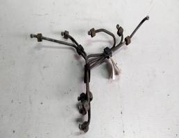 Трубка топливная дизельная для Audi A6 C4 (1994—1997)  запчасти бу