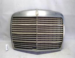 Решетка радиатора для Mercedes-Benz W123 W123/V123/C123/S123 (1975—1986)  запчасти бу
