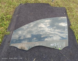 Стекло двери передней левой для Renault Megane II (2002—2006)  запчасти бу