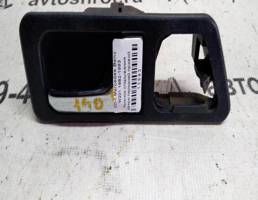 Крючок двери передней правой для Mercedes-Benz 190 (W201) W201 (1982—1993)  запчасти бу