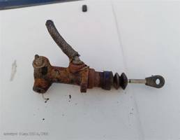 Цилиндр сцепления главный для VOLKSWAGEN Passat B3 (1988—1993)  запчасти бу