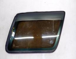 Стекло кузовное глухое правое для Toyota 4Runner II (1987—1995)  запчасти бу