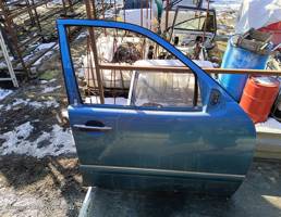 Дверь передняя правая для MERSEDESBENZ W210 E 95-00г  запчасти бу