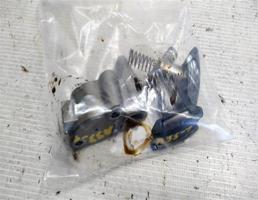 Натяжитель цепи (гидравлический) для Nissan Maxima A33 (1999—2006)  запчасти бу