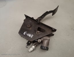 Цилиндр сцепления главный для Land Rover Defender I рестайлинг (2007—2016)  запчасти бу