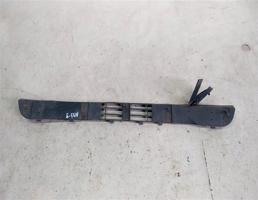 Решетка в бампер для Audi 80 B3 (1986—1991)  запчасти бу