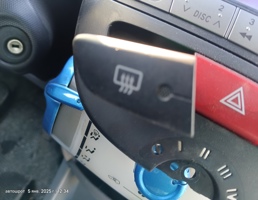 Кнопка обогрева стекла заднего для Peugeot 107 I рестайлинг (2009—2012)  запчасти бу