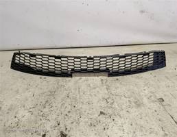Решетка в бампер центральная для Mazda 6 GG рестайлинг (2005—2008)  запчасти бу