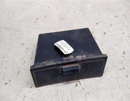 Карман консоли центральной для Mitsubishi Pajero II (1991—1997)  запчасти бу