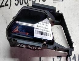 Крючок двери передней правой для Mercedes-Benz E-класс W124/S124/C124/A124 (1984—1997)  запчасти бу