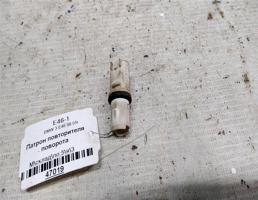 Патрон повторителя поворота для BMW 3 серия E46 (1998—2003)  запчасти бу