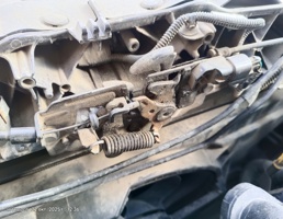 Замок капота для Ford Focus III (2011—2015)  запчасти бу