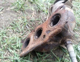 Коллектор выпускной для Peugeot 107 I рестайлинг (2009—2012)  запчасти бу