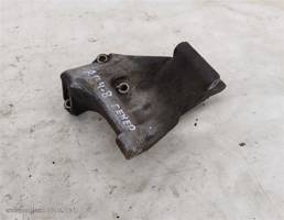 Кронштейн генератора для Audi 80 B4 91-94г  запчасти бу