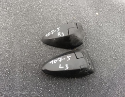 Петля стекла двери багажника для Peugeot 107 I рестайлинг (2009—2012)  запчасти бу