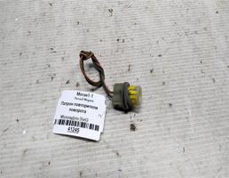 Патрон повторителя поворота для Renault Megane I (1995—1999)  запчасти бу