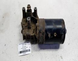 Моторчик стеклоочистителя передний для VOLKSWAGEN Golf Mk2 (1983—1992)  запчасти бу