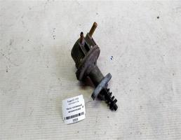 Насос топливный механический для Opel Kadett D (1979—1984)  запчасти бу