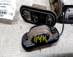 Фонарь подсветки номера для Audi 100 C3 (1982—1988)  запчасти бу