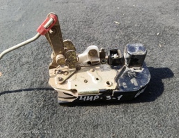 Замок двери багажника для Jeep Cherokee III (2001—2004)  запчасти бу