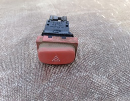 Кнопка аварийной сигнализации для Nissan Serena C24 (1999—2005)  запчасти бу