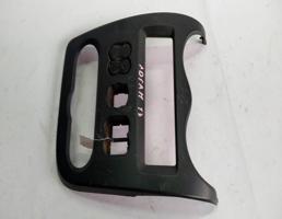 Рамка магнитолы для Renault Logan I рестайлинг (2009—2015)  запчасти бу