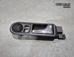 Крючок двери задней правой для VOLKSWAGEN Passat B5 (1996—2001)  запчасти бу