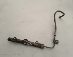 Рампа топливная для Toyota Avensis T220 рестайлинг (2000—2003)  запчасти бу