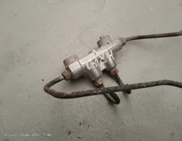 Тройник тормозной для Honda HR-V GH (1998—2001)  запчасти бу