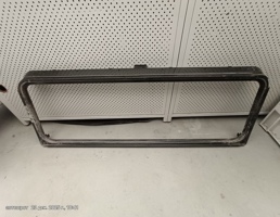 Рамка стекла лобового для Land Rover Defender I (1983—2007)  запчасти бу