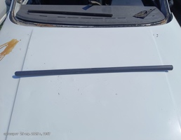 Молдинг двери передней правой для Renault Logan I (2004—2009)  запчасти бу