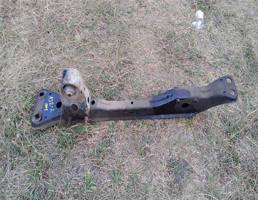 Балка передняя продольная для Nissan Maxima A32 (1994—2000)  запчасти бу