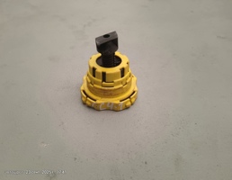 Крепление запасного колеса для Citroen C4 I (2004—2014)  запчасти бу