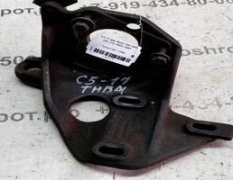 Кронштейн ТНВД для Audi 100 C3 (1982—1988)  запчасти бу