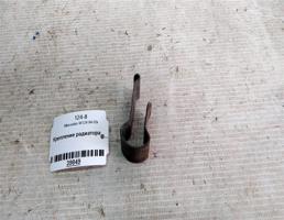 Крепление радиатора для Mercedes-Benz E-класс W124/S124/C124/A124 (1984—1997)  запчасти бу