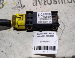 Датчик удара для Nissan Almera N16 00-06г  запчасти бу